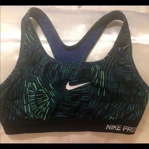 Nike Pro Sports Bra Size Small